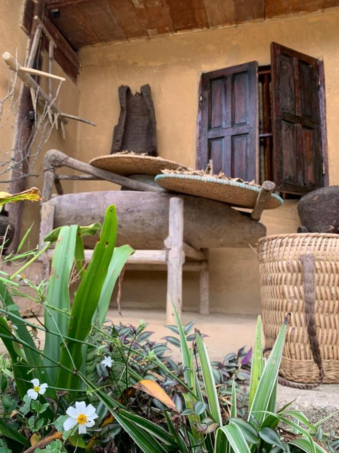 Dong Van Hmong Homestay ภายนอก รูปภาพ